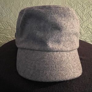 New York & Company gray flannel cap NWOT